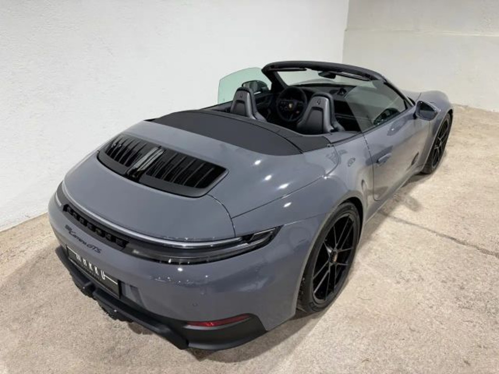Porsche 992