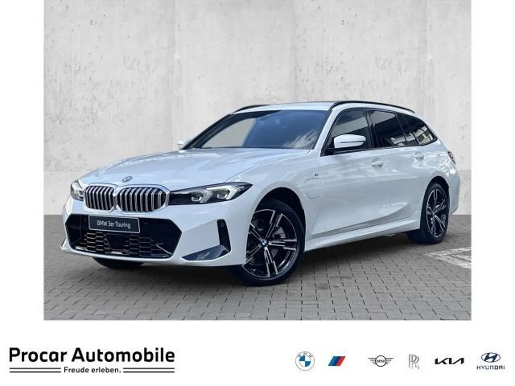 BMW 3 Serie 330 M-Sport xDrive Touring 330e