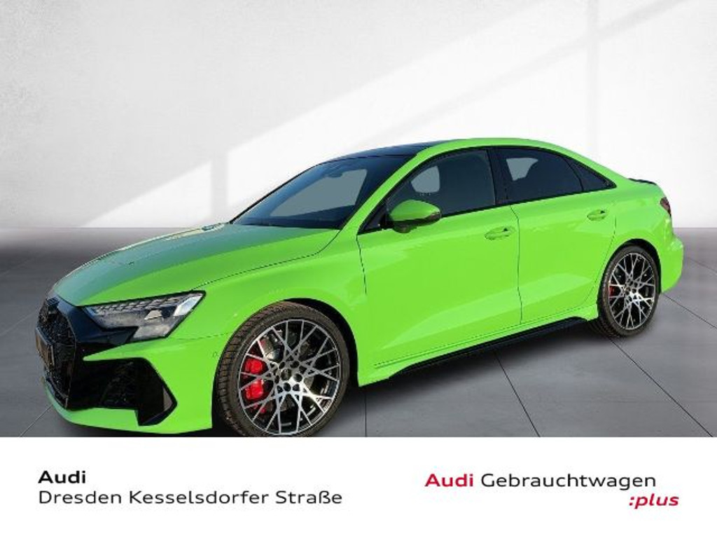 Audi RS3 Sedan Quattro S-Tronic