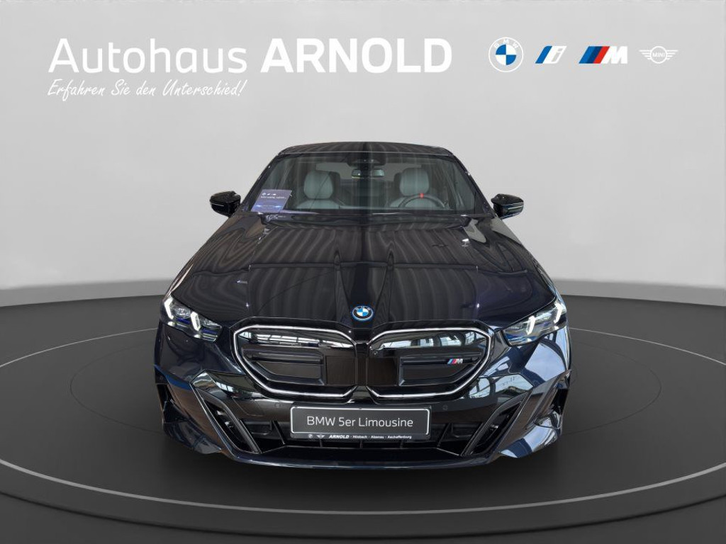 BMW i5 xDrive Sedan M60