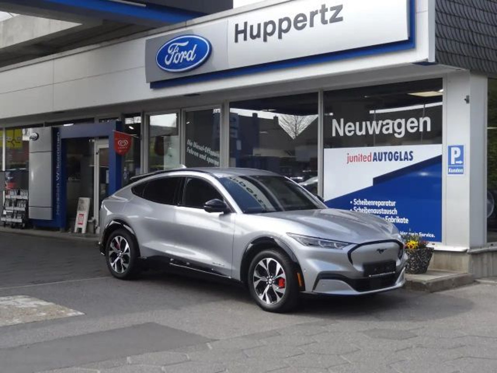 Ford Mustang Mach-E AWD