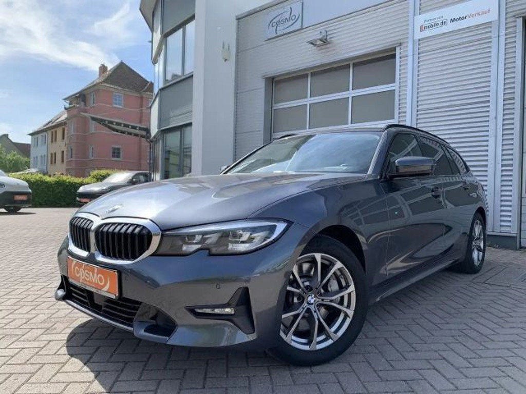 BMW 3 Serie 330 Sport Line Touring 330i