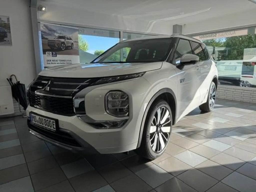 Mitsubishi Outlander PHEV 4WD