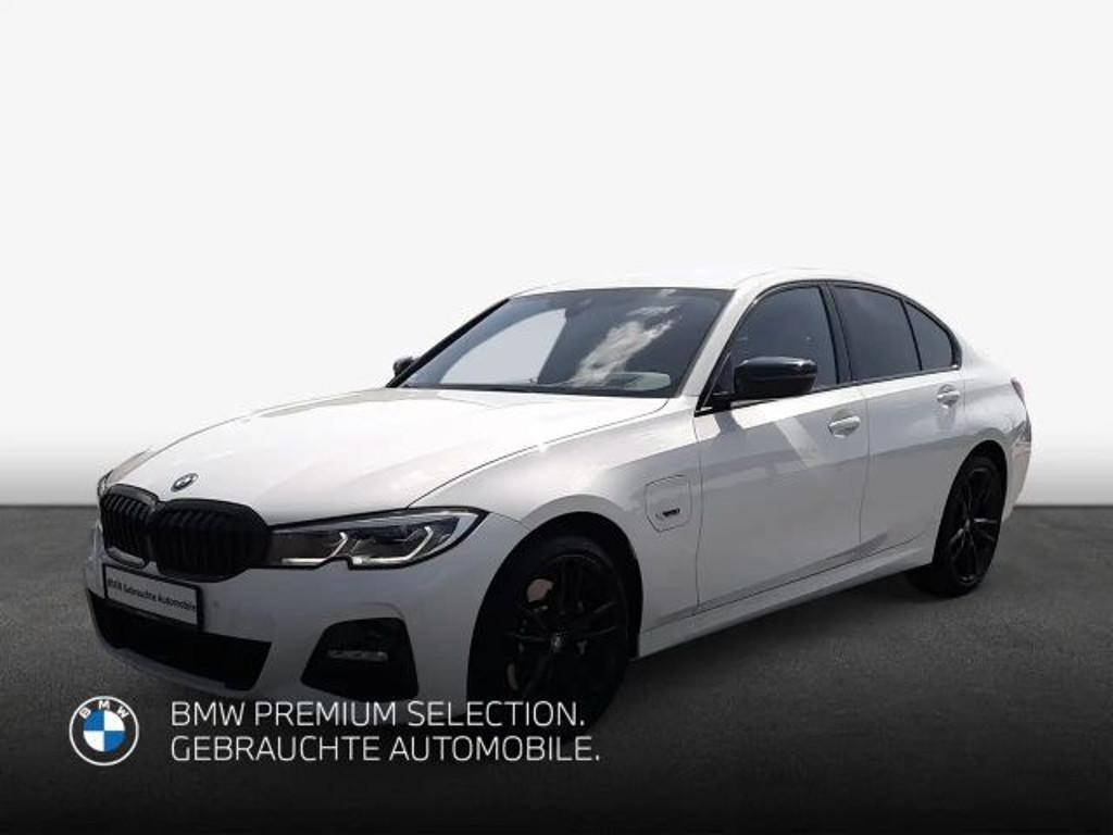 BMW 3 Serie 330 M-Sport Sedan 330e