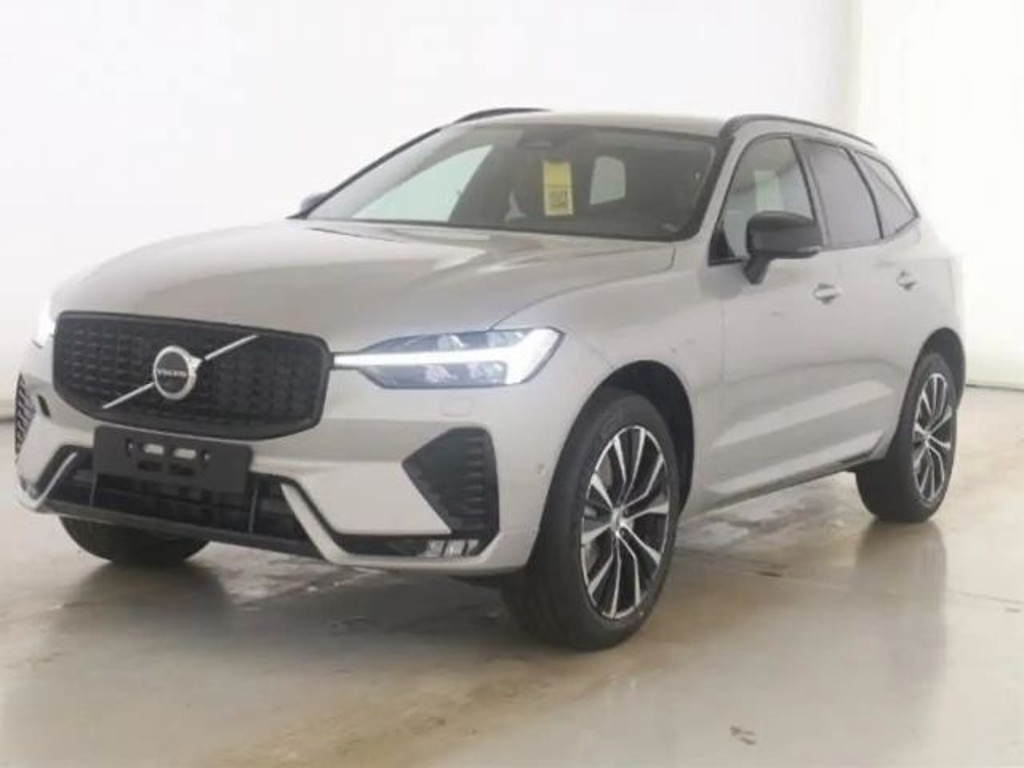 Volvo XC60 Plus Dark