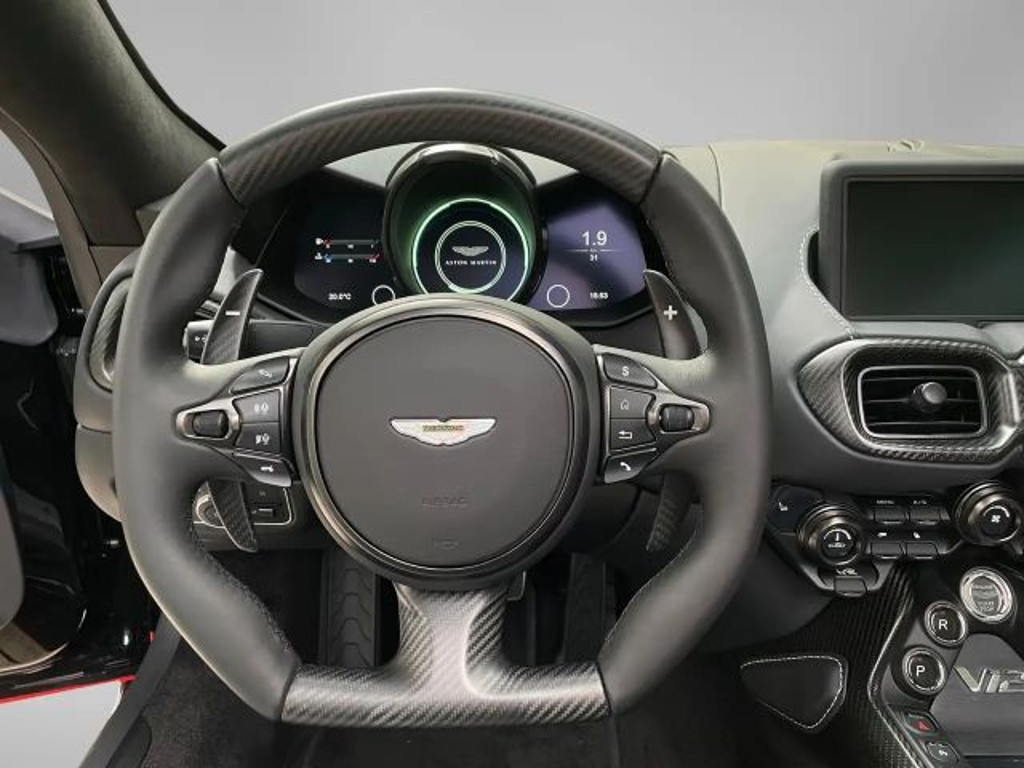 Aston Martin Vantage