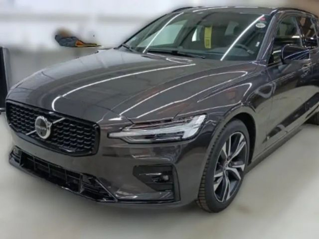 Volvo V60 Business Sport Dark Ultra