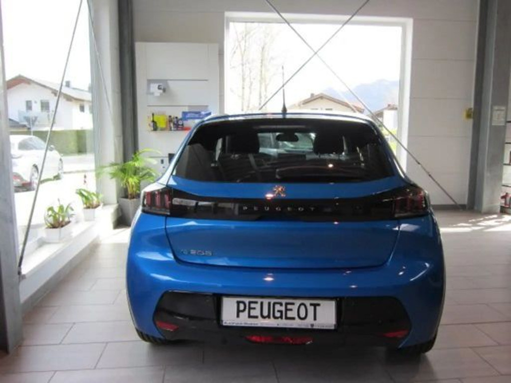 Peugeot e-208
