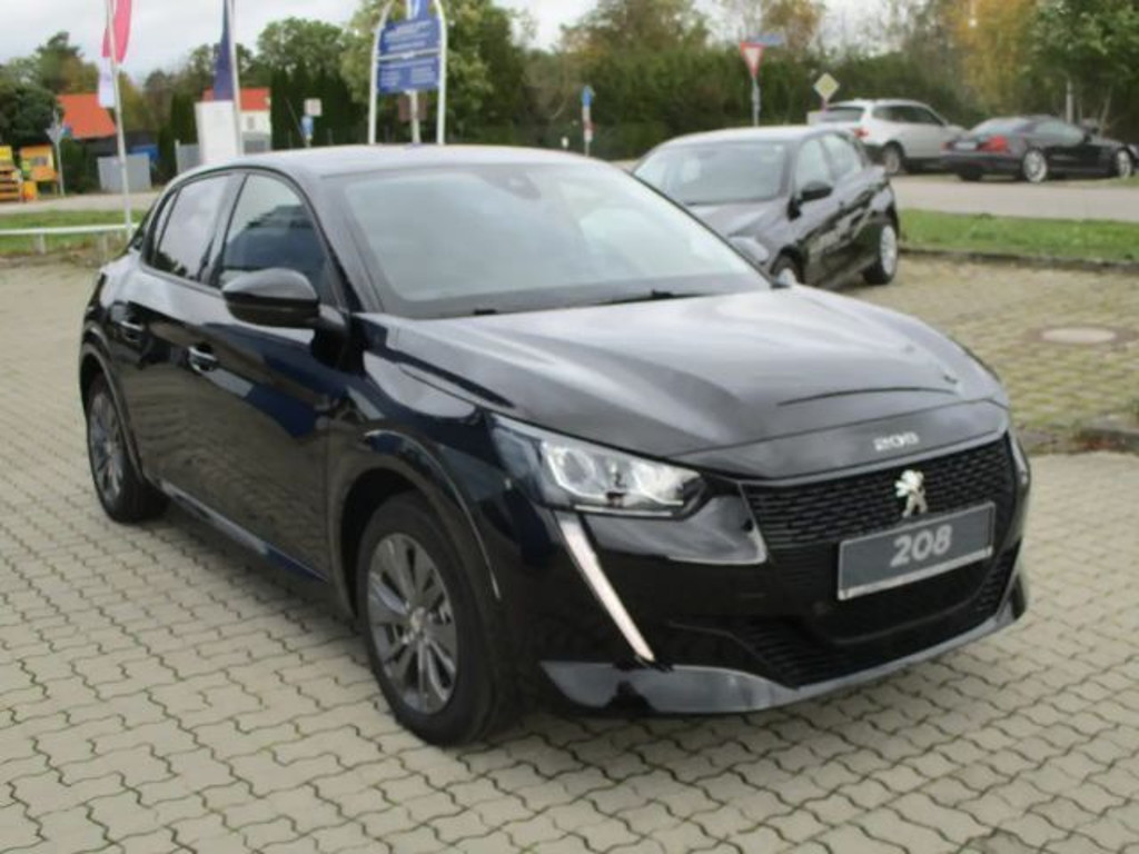 Peugeot e-208