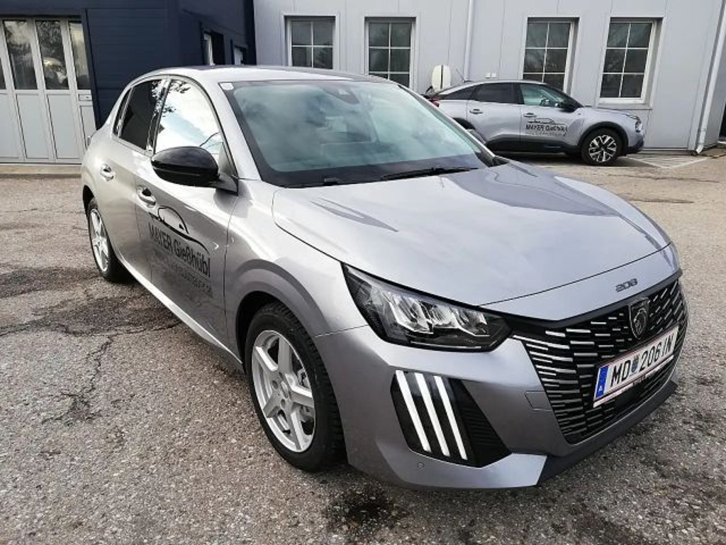 Peugeot e-208