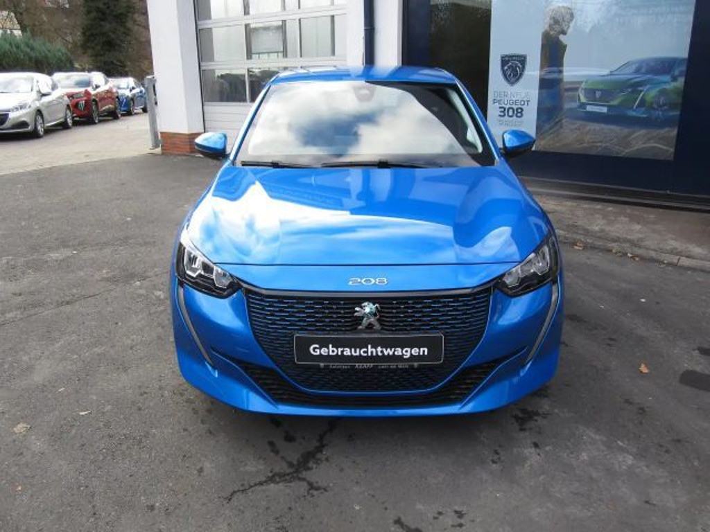 Peugeot e-208