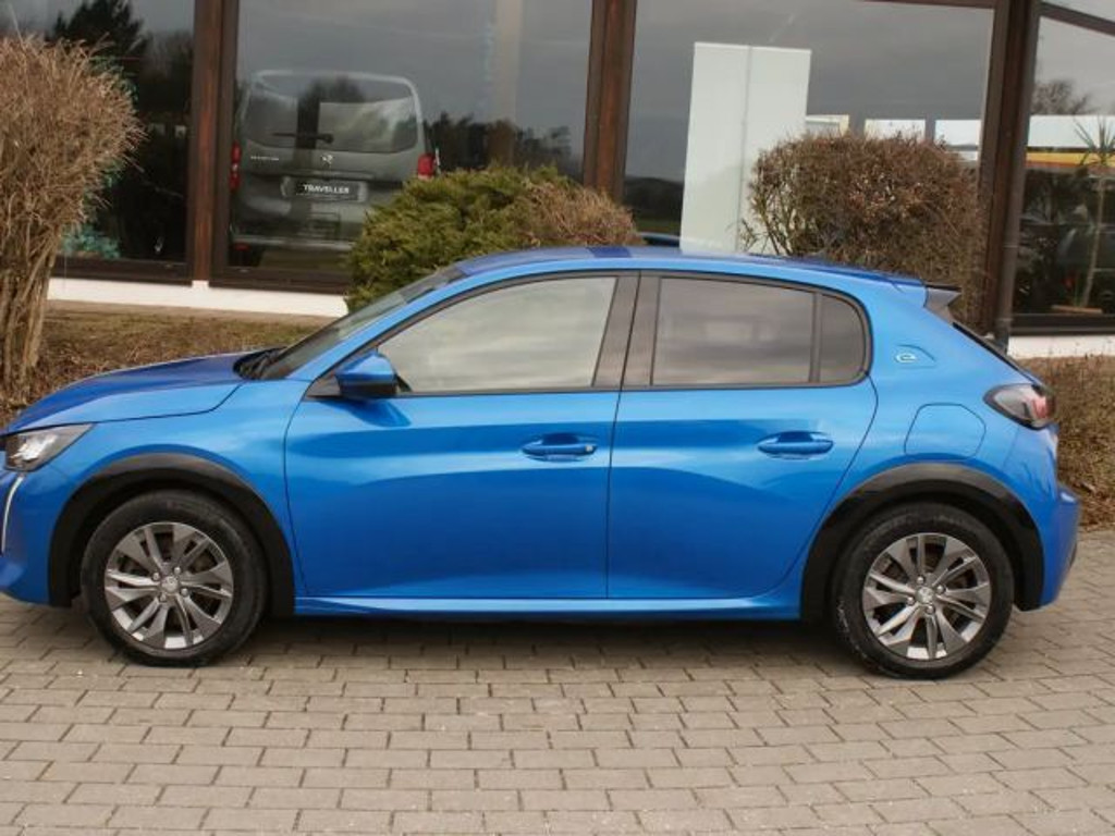 Peugeot e-208