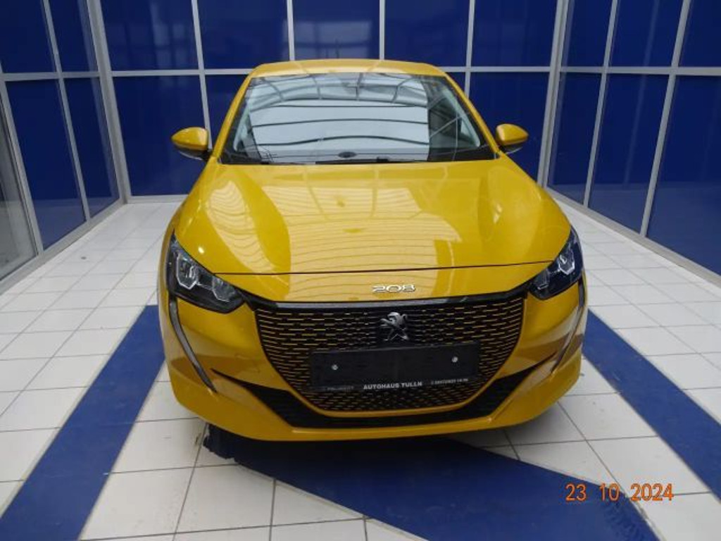 Peugeot e-208