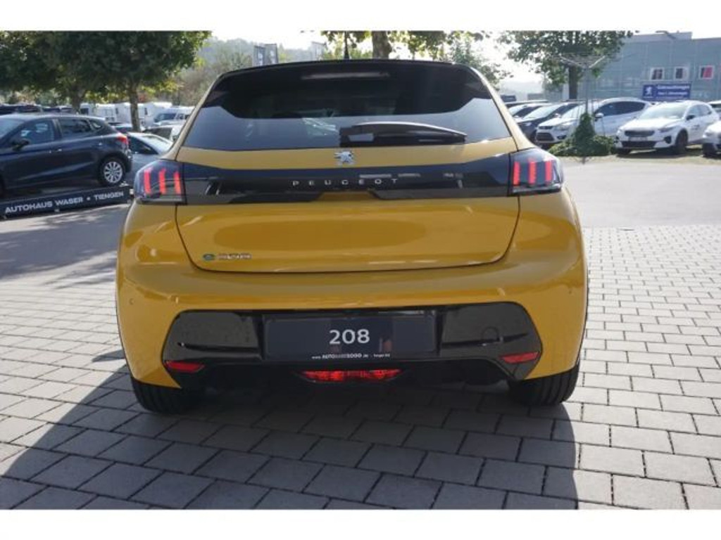 Peugeot e-208