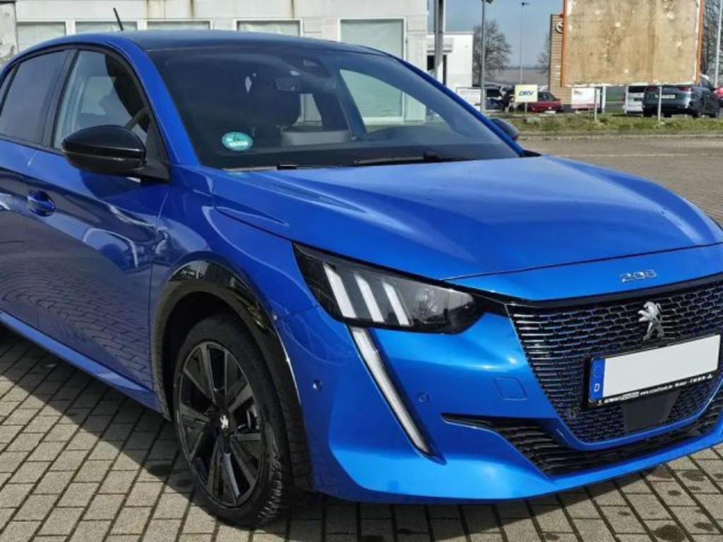 Peugeot e-208