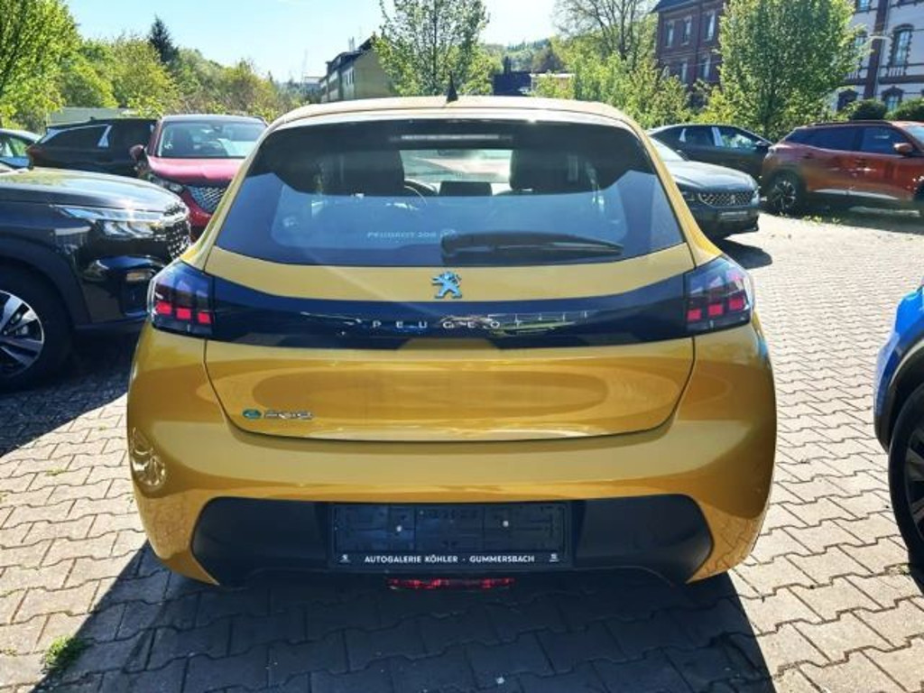 Peugeot e-208