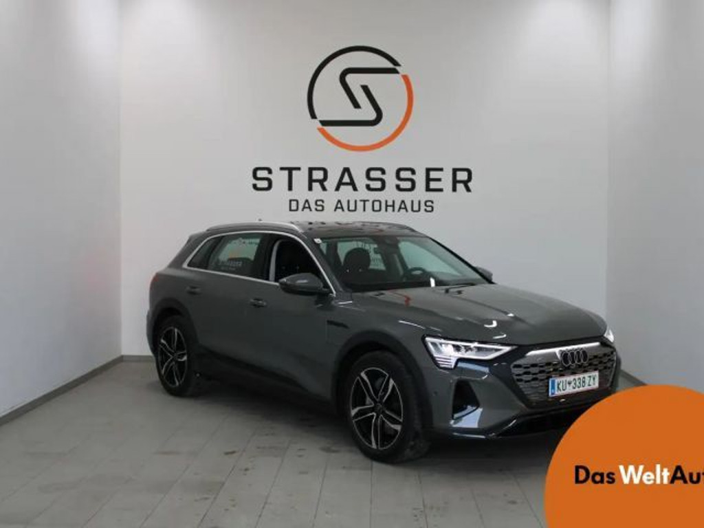 Audi Q8 e-tron Quattro Business 55