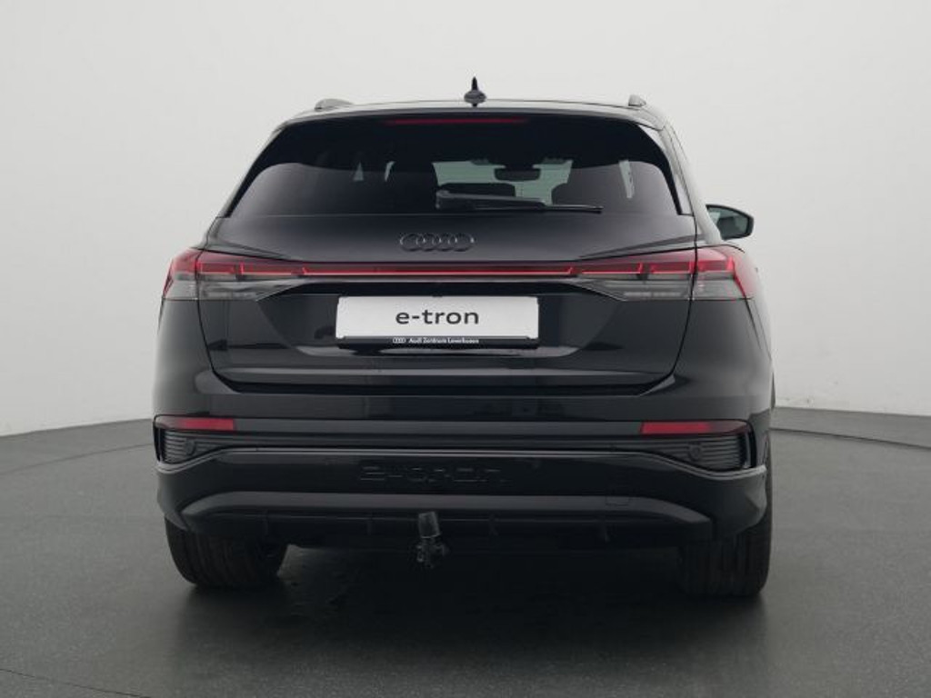 Audi Q4 e-tron Compact 45 e-tron Audi Q4 e-tron