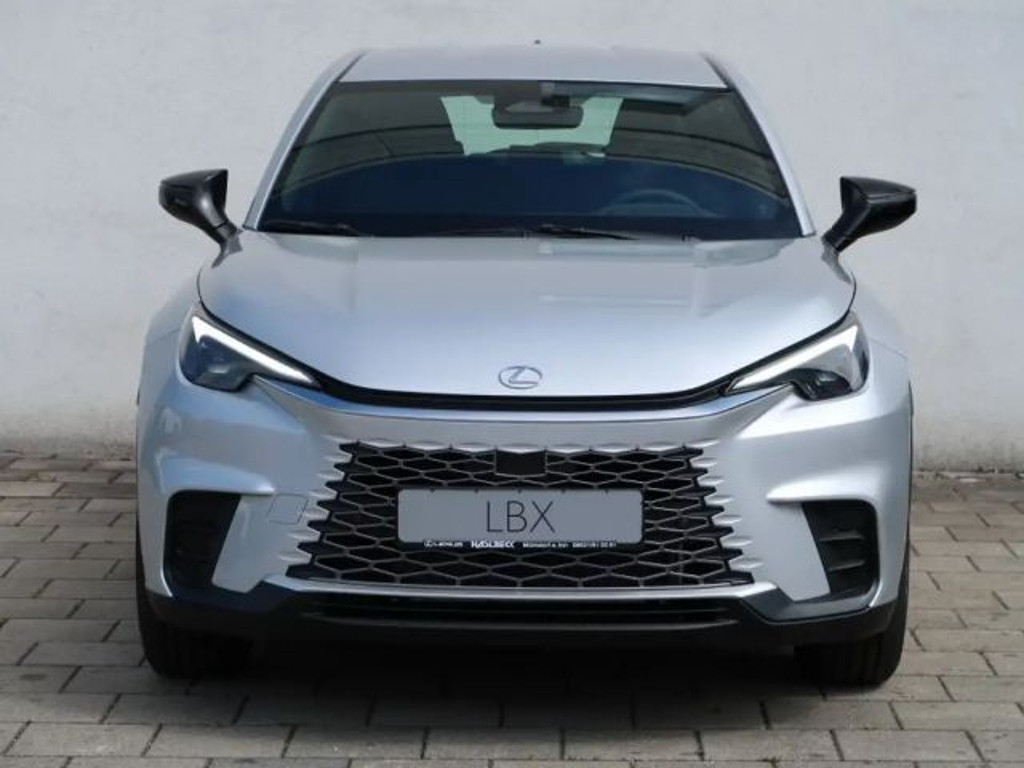 Lexus LBX