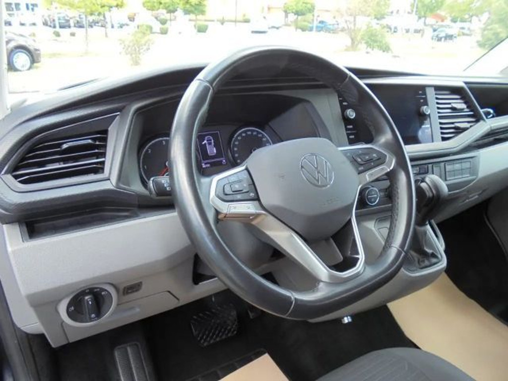 Volkswagen Caravelle