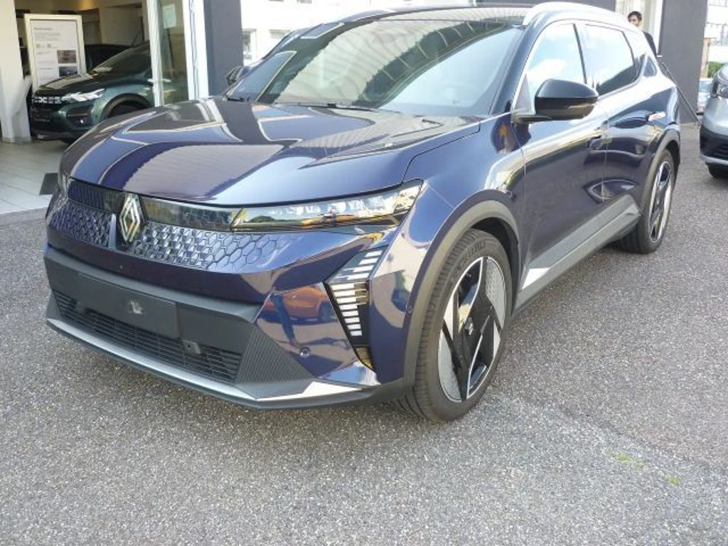 Renault Scenic E-Tech Iconic