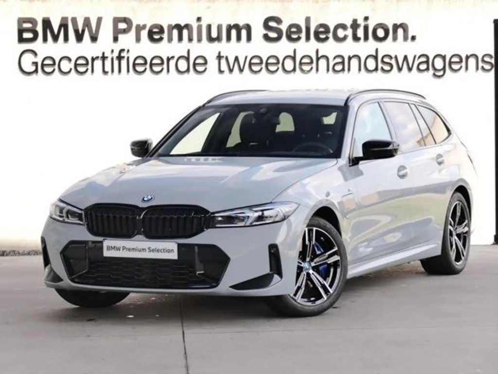 BMW 3 Serie 330 M-Sport Touring 330e