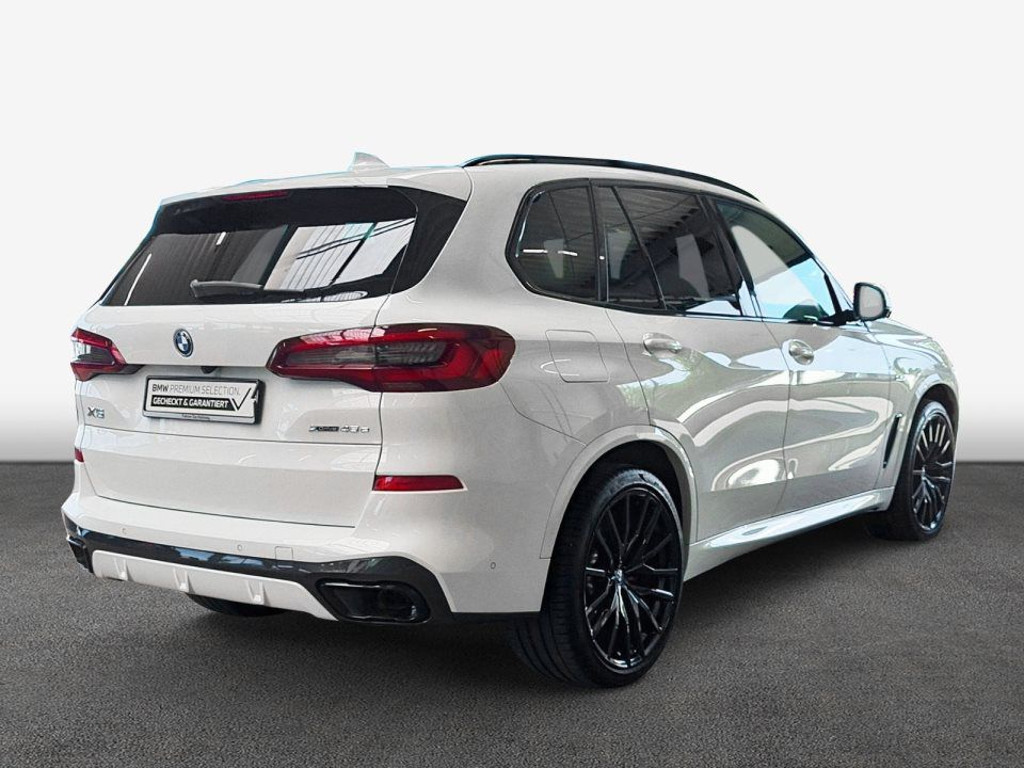 BMW X5 xDrive45e