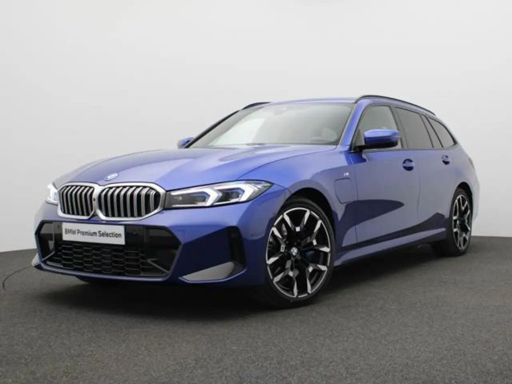 BMW 3 Serie 330 FACELIFT 2 - PANODAK - HIFI