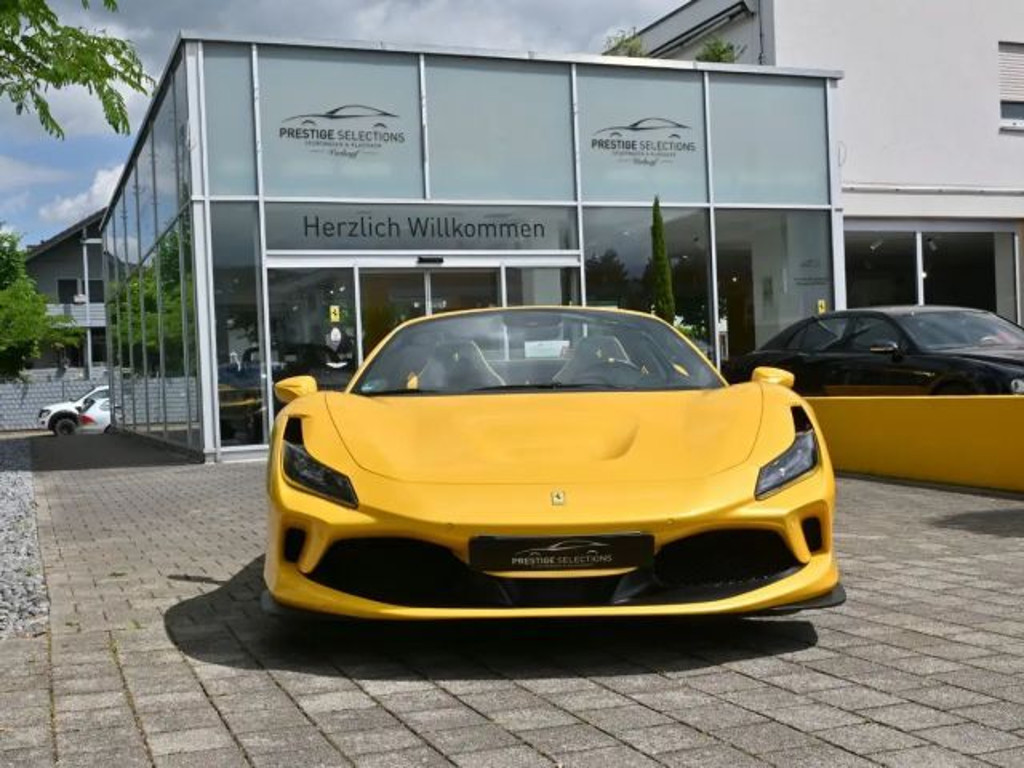 Ferrari F8