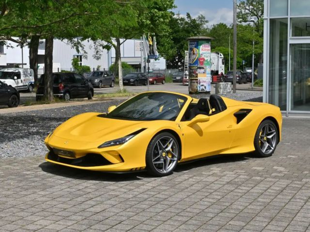 Ferrari F8