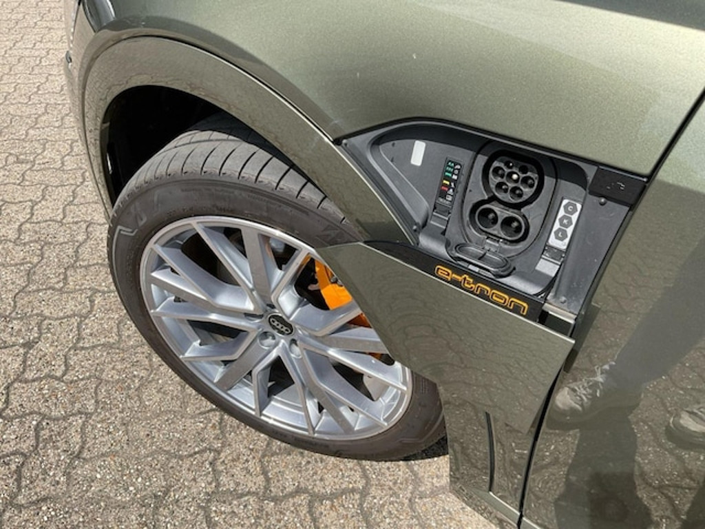 Audi e-tron