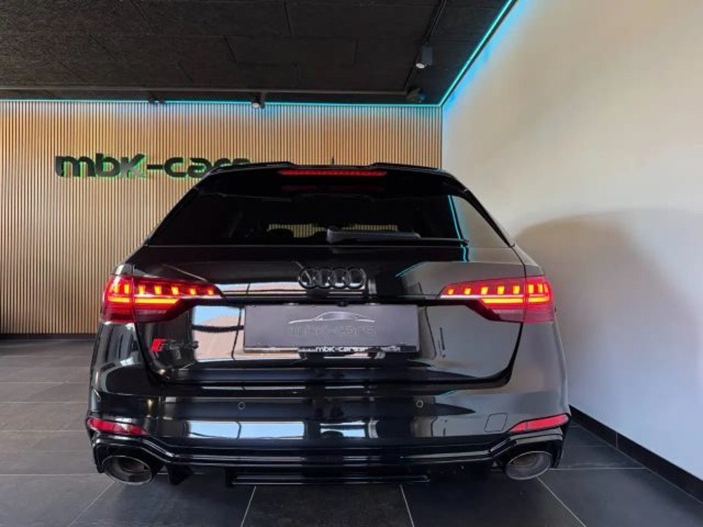 Audi RS4