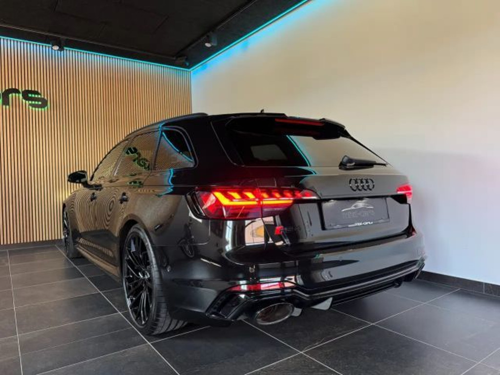 Audi RS4