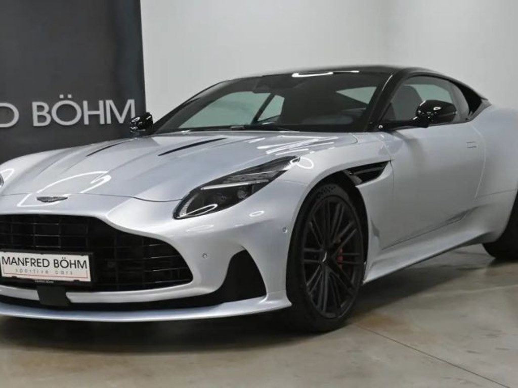 Aston Martin DB12