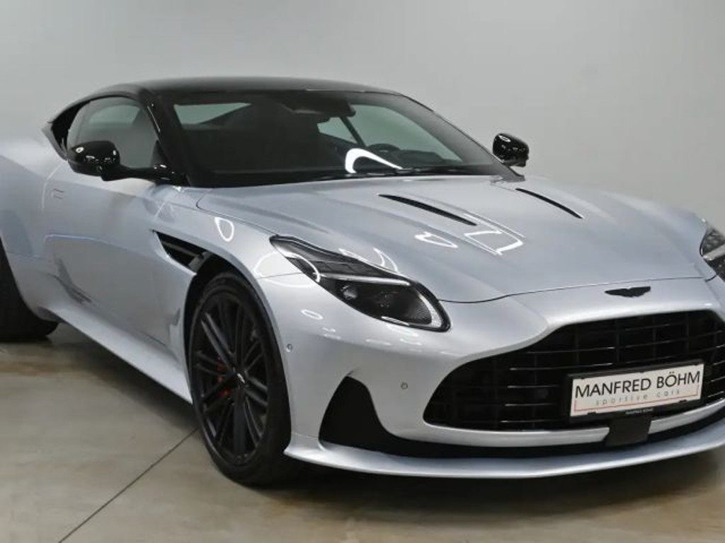 Aston Martin DB12