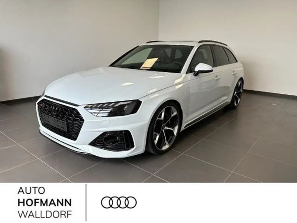 Audi RS4 Avant Quattro Competition