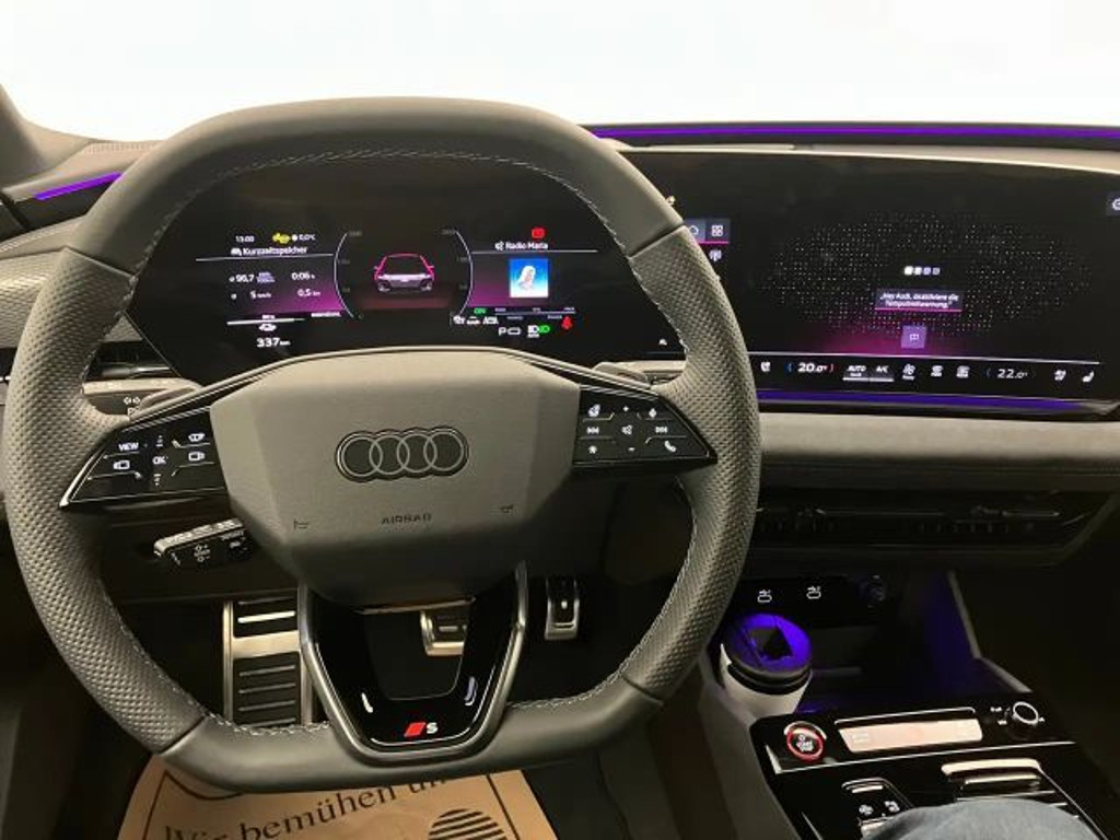 Audi S6 e-tron