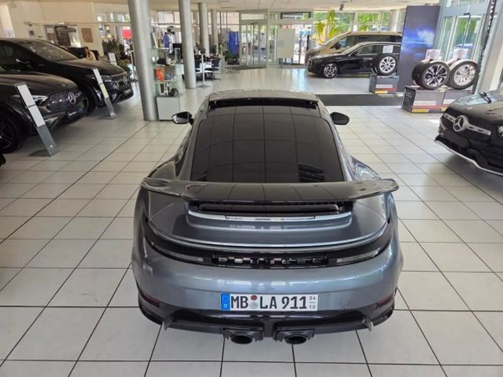 Porsche 992