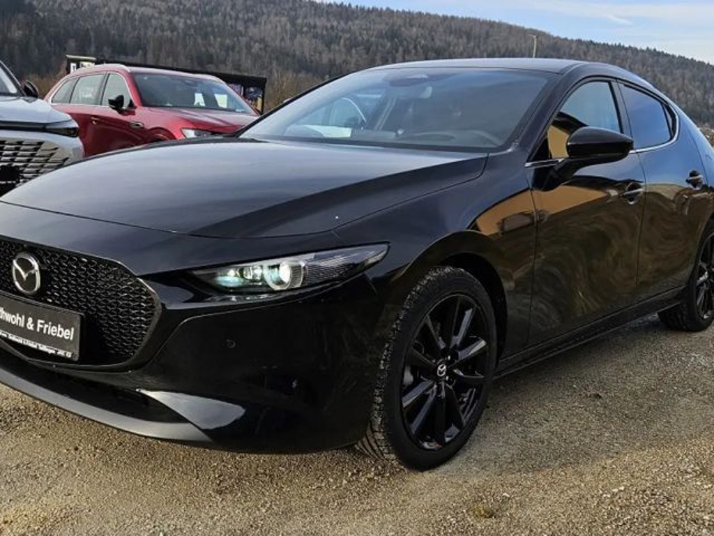 Mazda 3 SkyActiv Exclusive-line 4WD e-Skyactiv