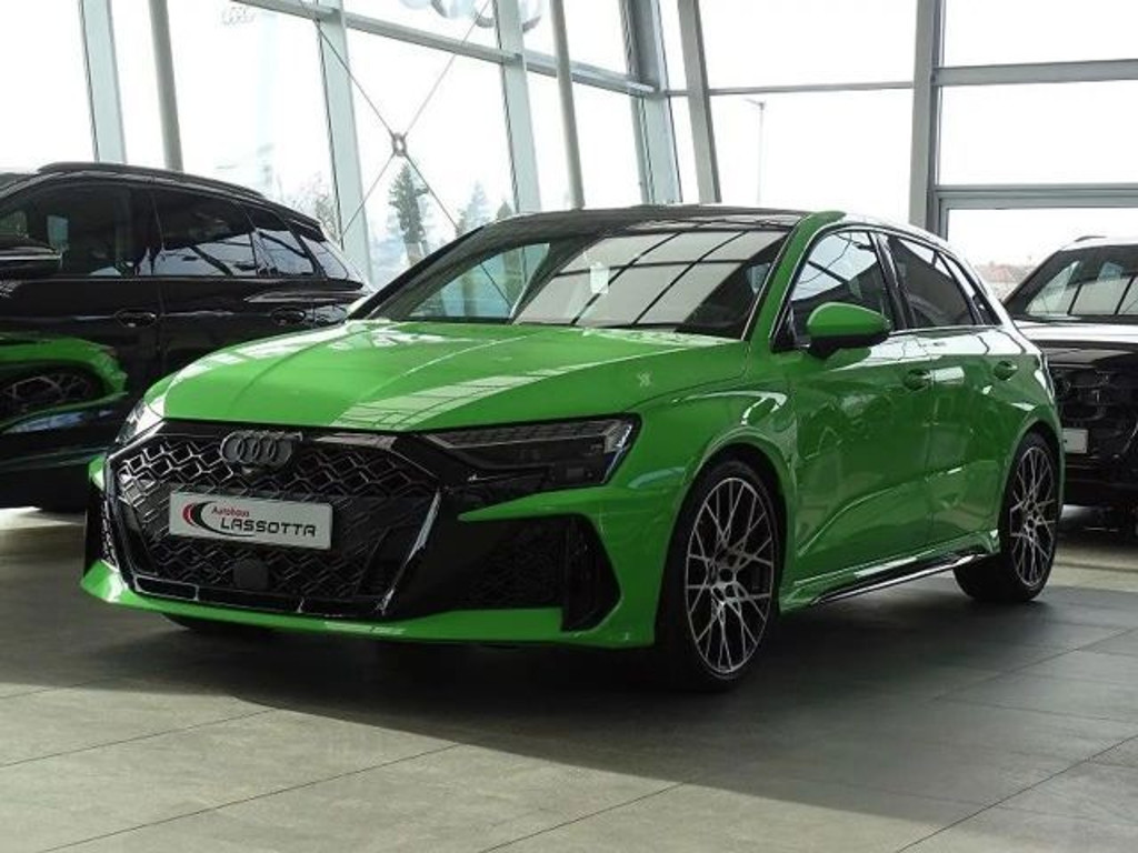 Audi RS3 Sportback Sedan Quattro