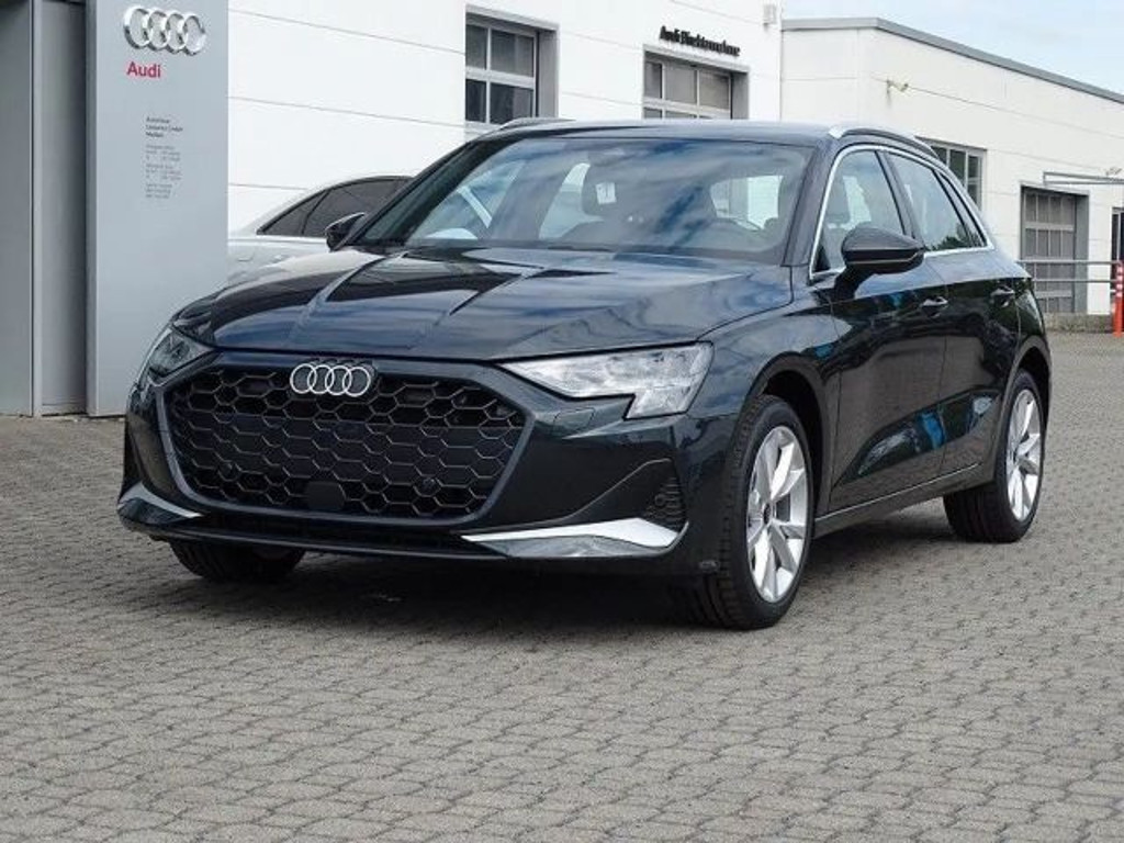 Audi A3 Sportback Sedan S-Tronic 35 TFSI