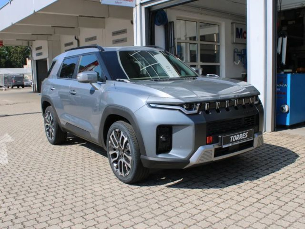 SsangYong Torres 2WD Forest Edition