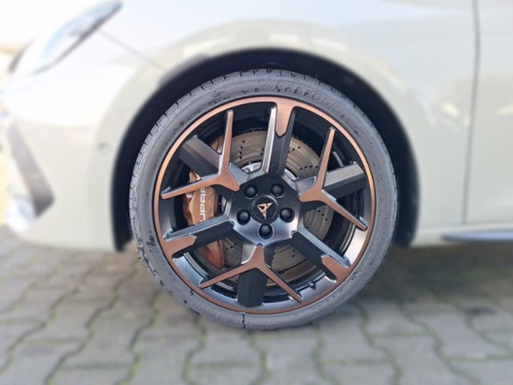 Cupra Leon Sportstourer 4Drive 2.0 TSI DSG VZ