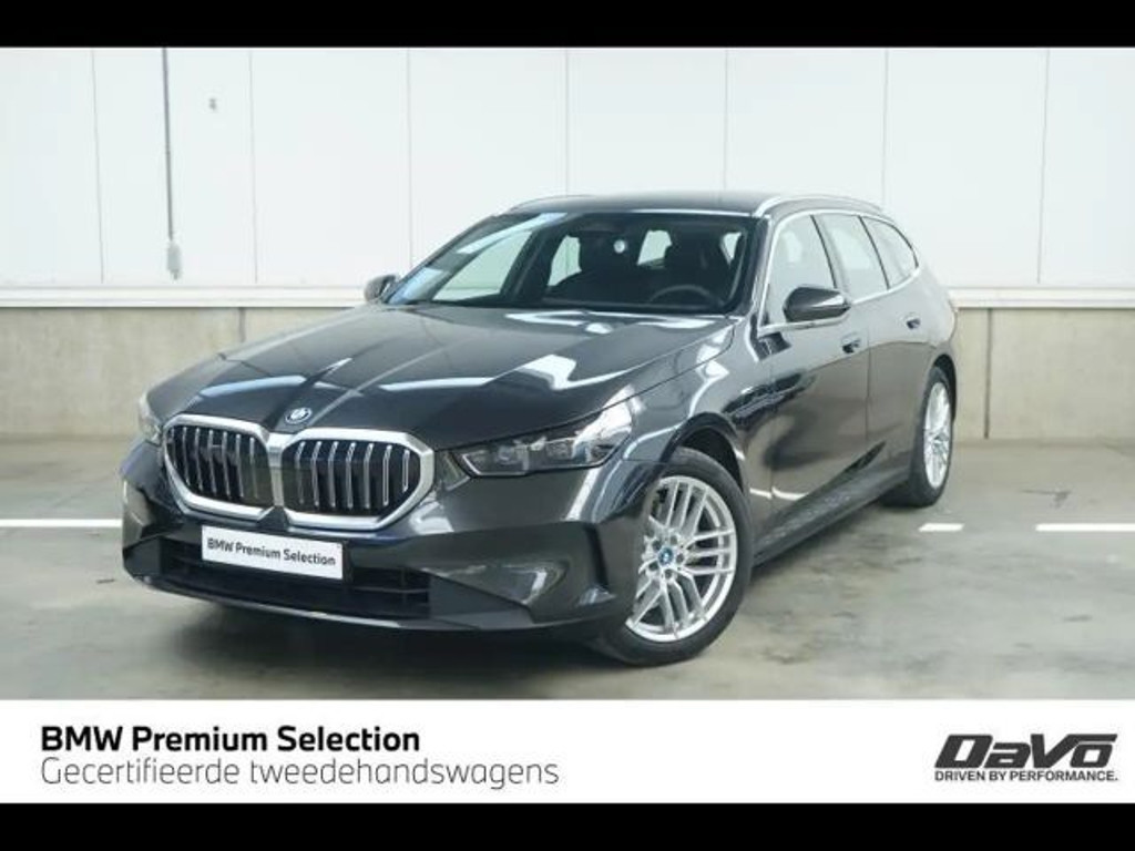 BMW 5 Serie 530 HYBRID - HAAK - ACC - LEDER