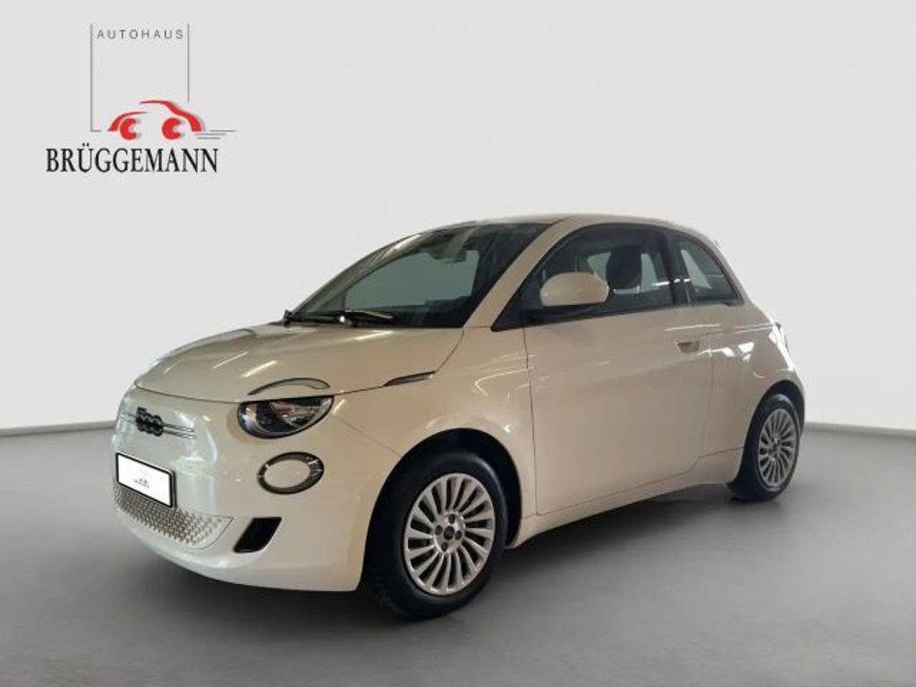 Fiat 500e + Radio- & Winterpaket