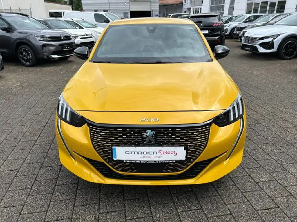 Peugeot e-208