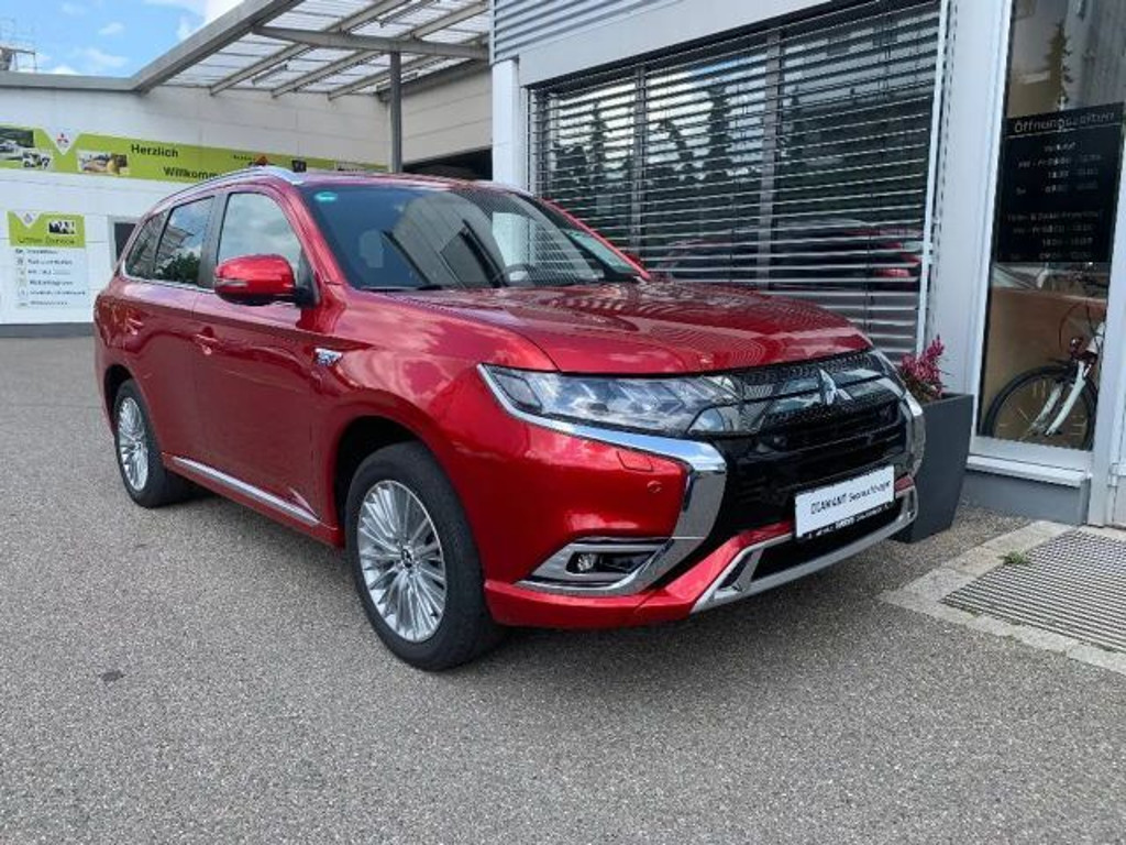 Mitsubishi Outlander PHEV 4WD