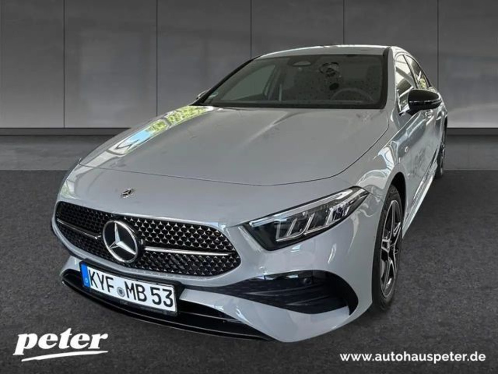Mercedes-Benz A-Klasse A 250 AMG Line A 250 e