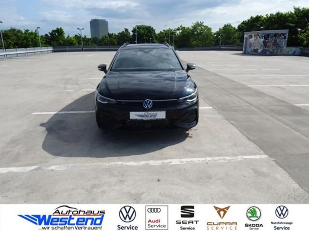 Volkswagen Golf DSG R-Line