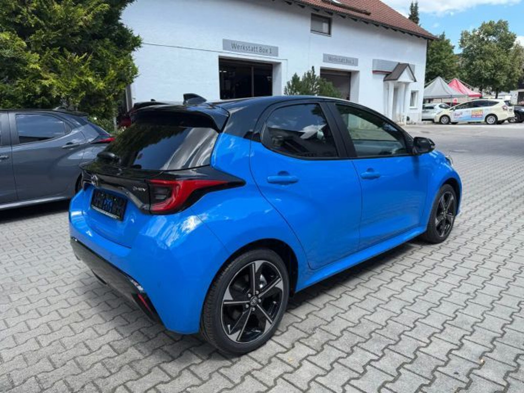 Toyota Yaris Style Hybride Plus